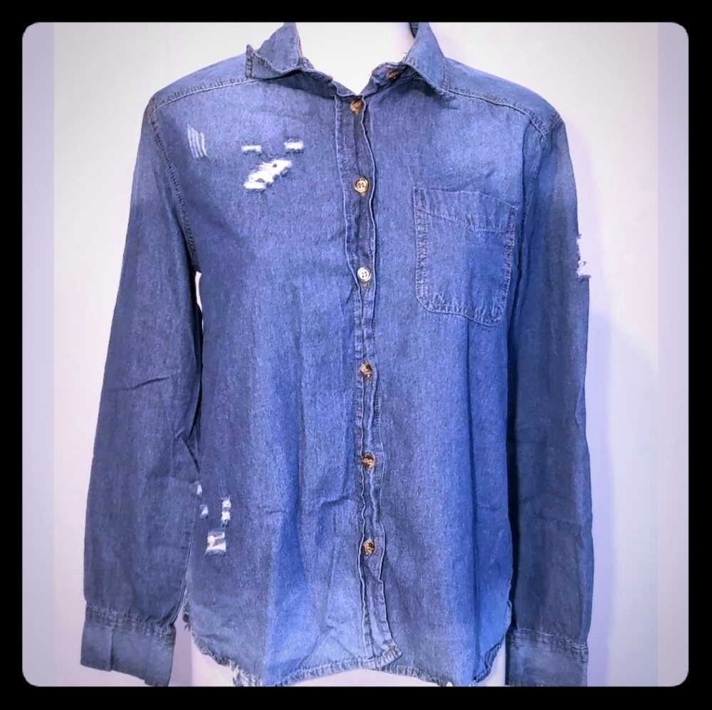 Rue 21 Womens Distressed Denim Button Up Size Smal